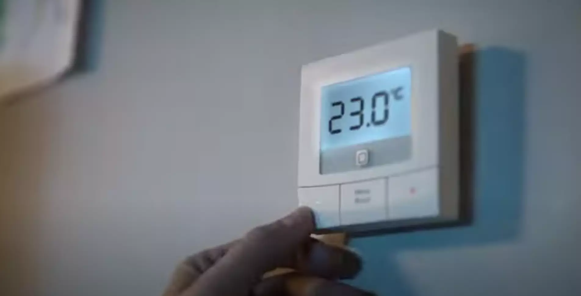 УЕФА выпустил видео с призывом экономить электроэнергию